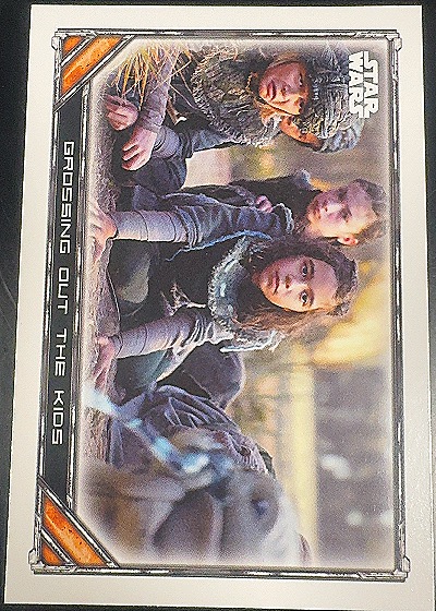 2022 Topps Chrome Star Wars The Mandalorian #S1-25 Grossing Out The Kids — front