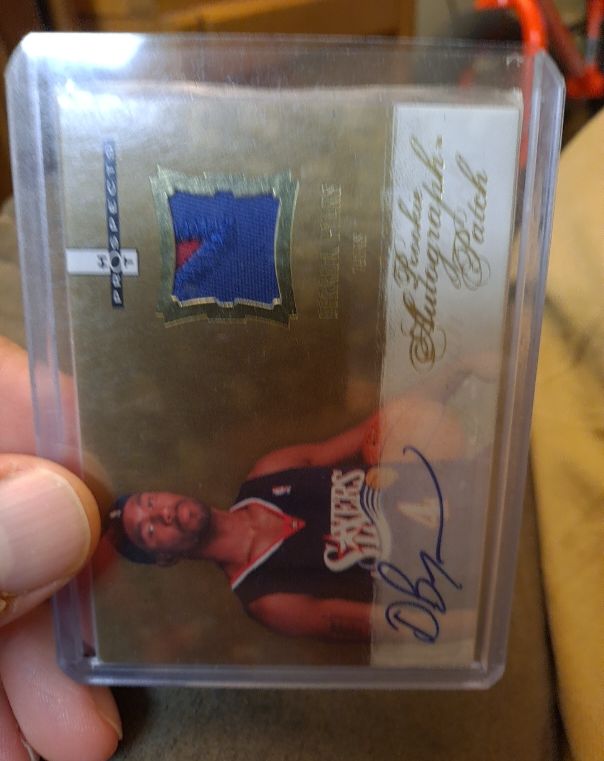 2007-08 Fleer Hot Prospects #112 Derrick Byars Rookie Patch Auto — front