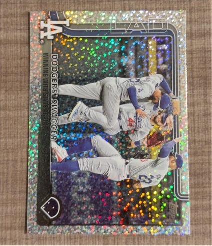 2025 Topps Series 1 #255 Dodgers Swagger Los Angeles Dodgers — front