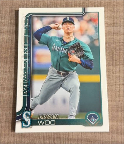 2025 Topps Series 1 #327 Bryan Woo — front