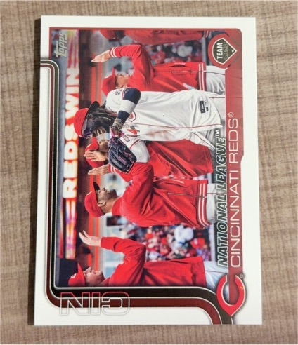 2025 Topps Series 1 #99 Cincinnati Reds Team Card — front
