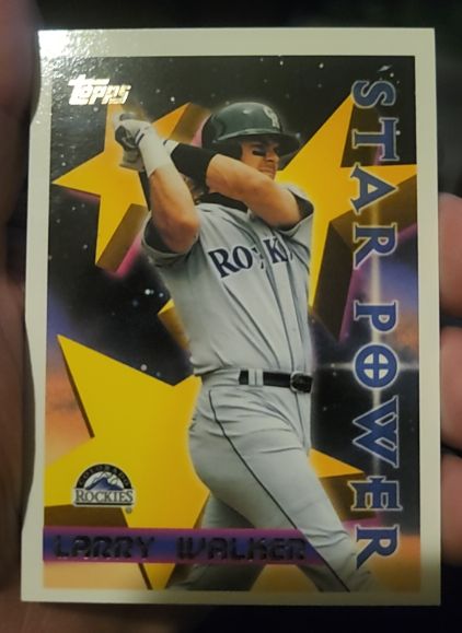 1996 Topps #5 Larry Walker — front