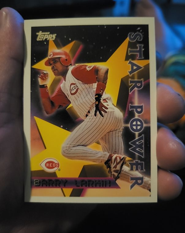 1996 Topps #6 Barry Larkin — front