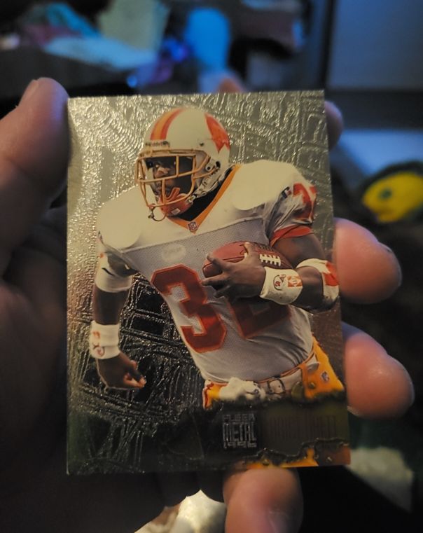 1996 Fleer Metal #97 Warrick Dunn — front