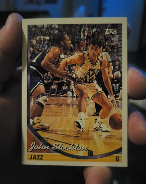 1993-94 Topps #356 John Stockton — front