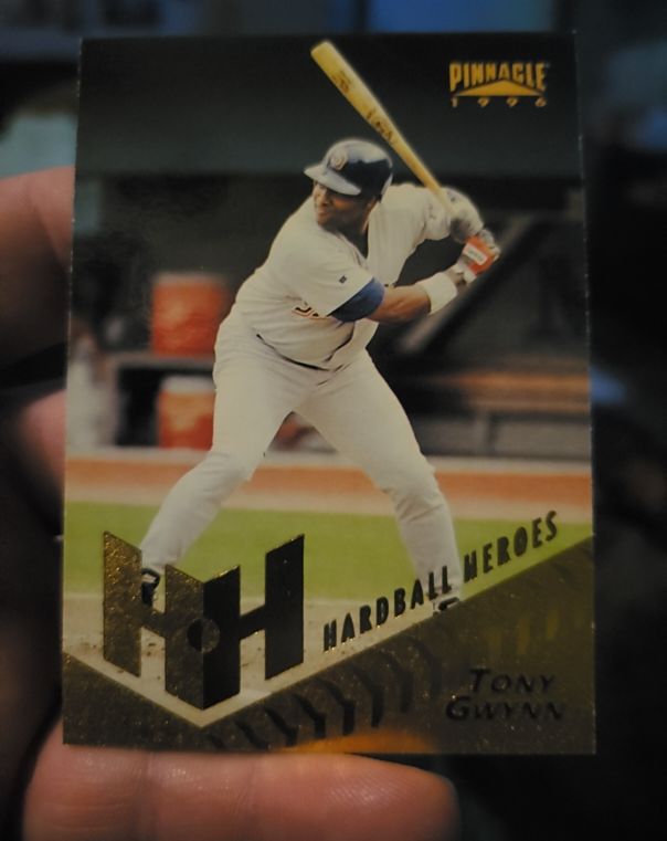 1996 Pinnacle #267 Tony Gwynn — front