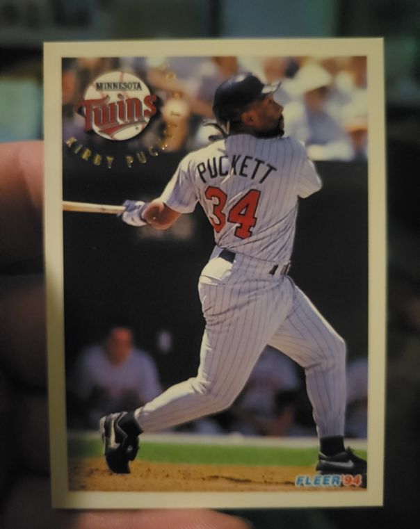 1994 Fleer #217 Kirby Puckett — front