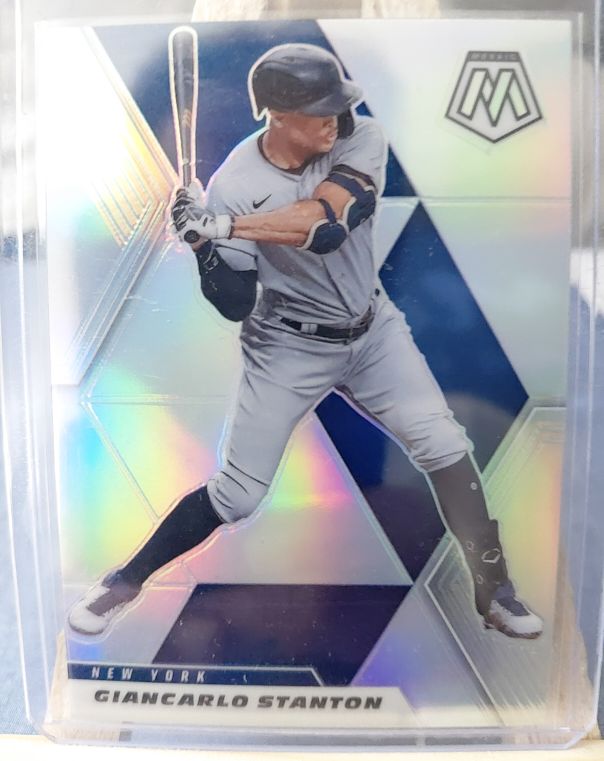 2021 Panini Mosaic #118 Giancarlo Stanton Silver Prizm — front