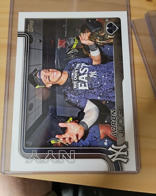 2025 Topps Series 1 #CTB-5 Aaron Judge — front