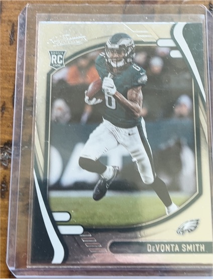 2021 Panini Absolute #107 DeVonta Smith — front