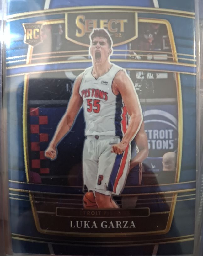 2021-22 Panini Select #22 Luka Garza — front