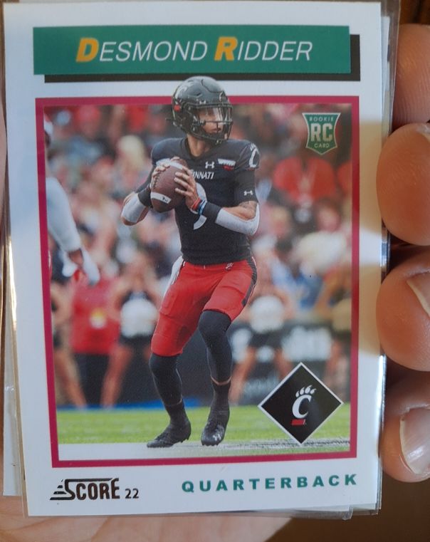 2022 Panini Score #183 Desmond Ridder — front