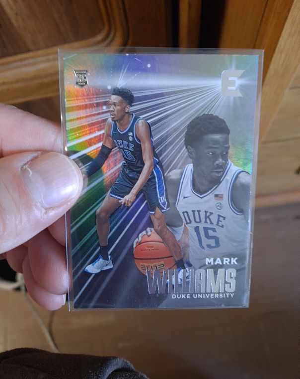 2022-23 Panini Chronicles Draft Picks Essentials #10 Mark Williams — front