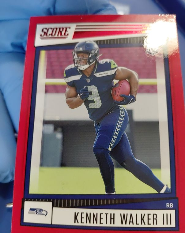 2022 Panini Score #329 Kenneth Walker III — front