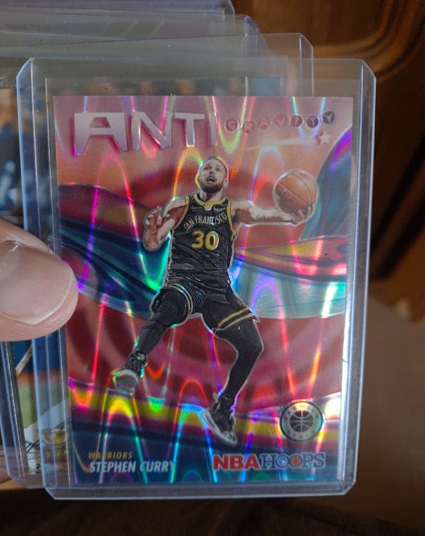 2023-24 Panini NBA Hoops Premium Stock #3 Stephen Curry Anti Gravity Silver Prizm — front