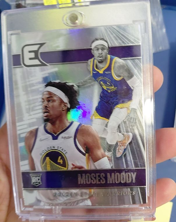 2021-22 Panini Chronicles Essentials #319 Moses Moody — front
