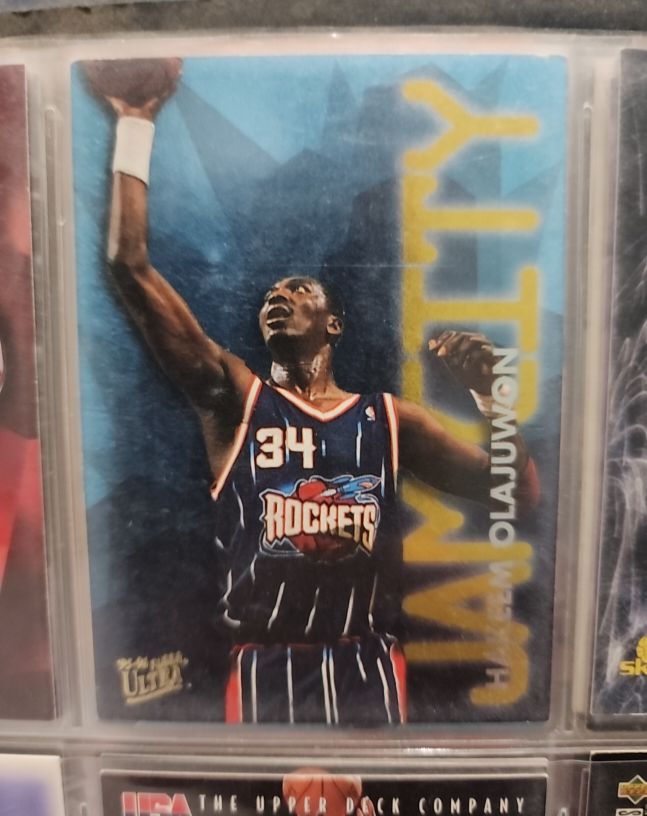 1995-96 Fleer Ultra #8 Hakeem Olajuwon Jam City — front