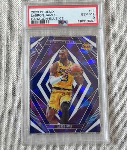 2023 Panini Phoenix #14 LeBron James Paragon Blue Ice — front