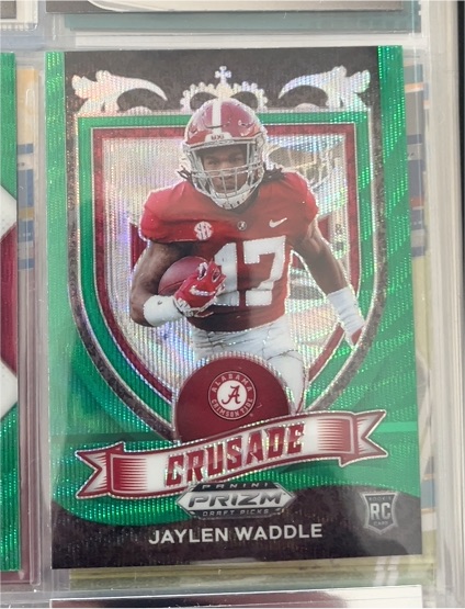 2021 Panini Prizm Draft Picks Crusade #169 Jaylen Waddle — front