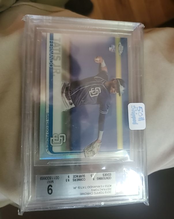 2019 Topps Chrome #203 Fernando Tatis Jr. — front