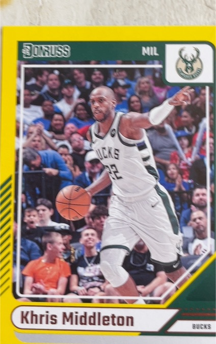 2024-25 Donruss #76 Khris Middleton — front