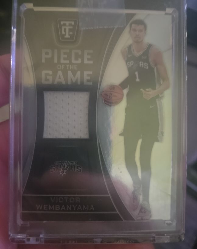 2024-25 Panini Totally Certified #POG-VCW Victor Wembanyama Piece of the Game — front