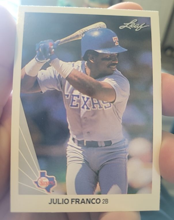 1990 Leaf #205 Julio Franco — front