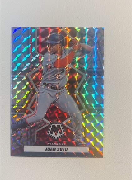 2022 Panini Mosaic Juan Soto — front