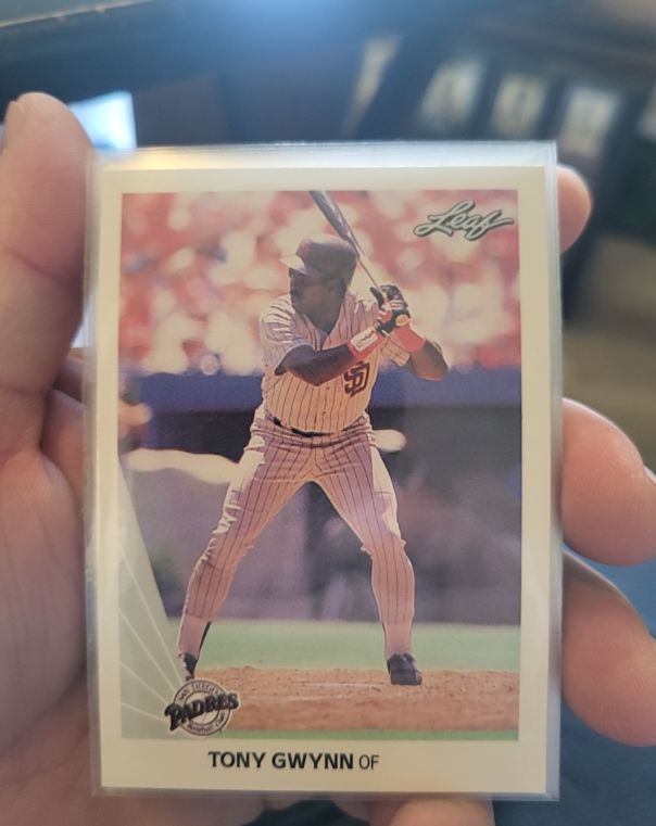 1990 Leaf #154 Tony Gwynn — front