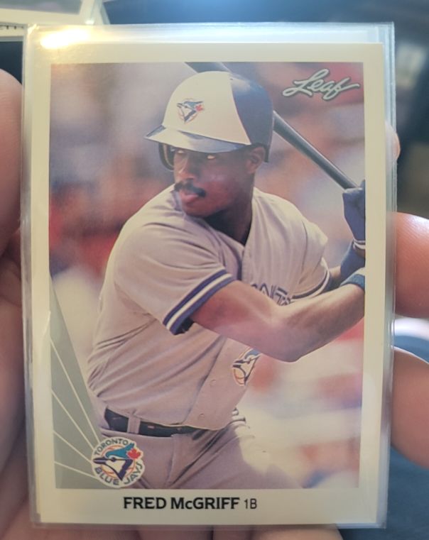 1990 Leaf #132 Fred McGriff — front