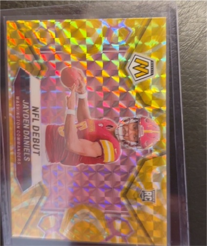 2024 Panini Mosaic NFL Debut #272 Jayden Daniels — front
