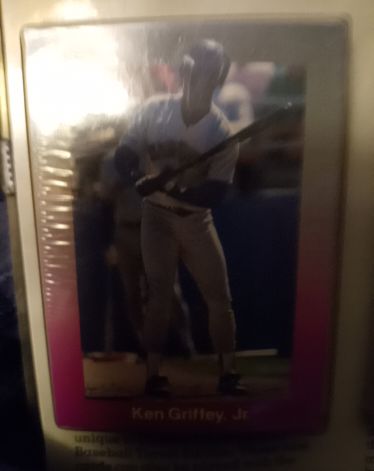 1992 Leaf #unknown Ken Griffey, Jr — front