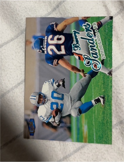 1998 Ultra #1 Barry Sanders — front