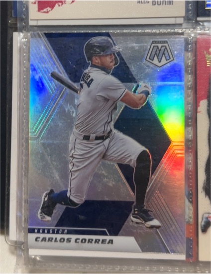 2021 Panini Mosaic #107 Carlos Correa — front