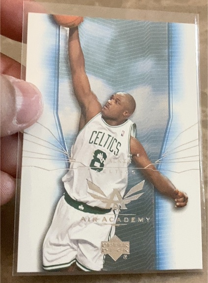 2003-04 Upper Deck Air Academy #AA26 Antoine Walker — front