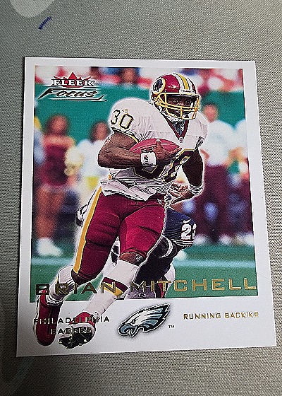 2000 Fleer Focus #106 Brian Mitchell — front