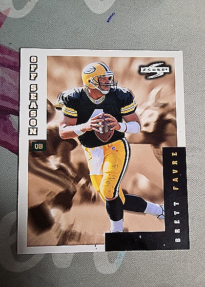 1998 Score #255 Brett Favre Off Season — front
