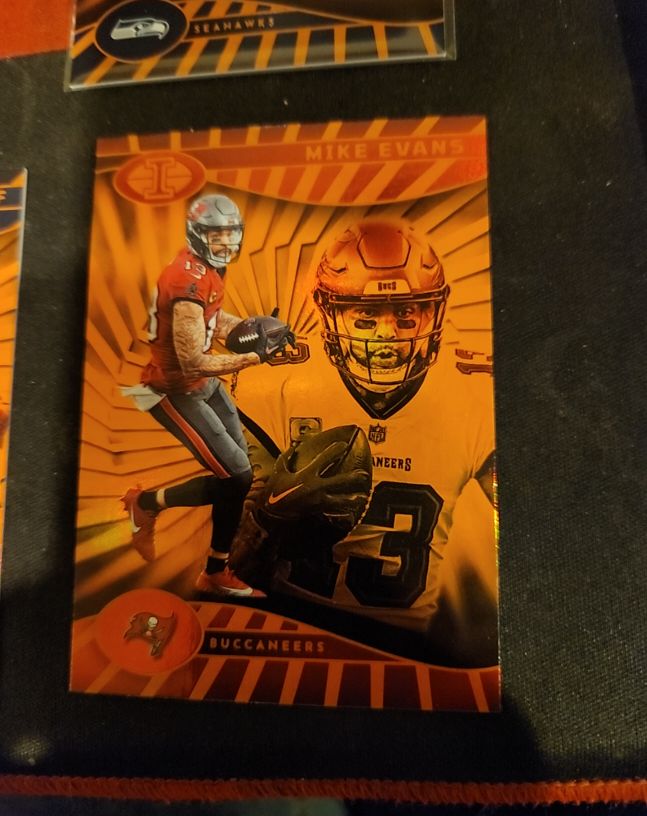 2024 Panini Illusions #86 Mike Evans — front