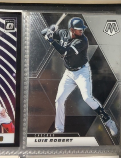2021 Panini Mosaic Luis Robert — front
