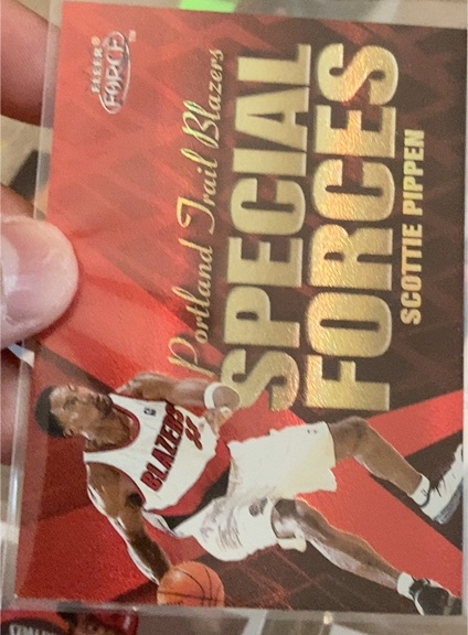 1999-00 Fleer Force Special Forces #5SF Scottie Pippen — front