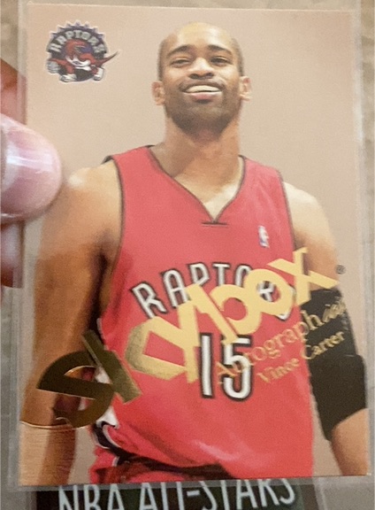 2003-04 SkyBox Autographics #1 Vince Carter — front