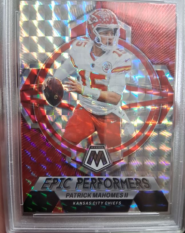 2023 Panini Mosaic Epic Performers #EP-PM Patrick Mahomes II — front