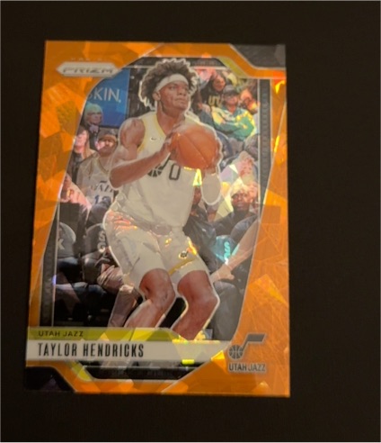 2024-25 Panini Prizm #32 Taylor Hendricks — front