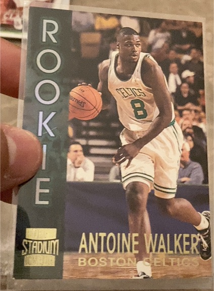 1996-97 Topps Stadium Club Rookies Series 2 #R11 Antoine Walker — front