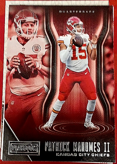 2018 Panini Playbook #32 Patrick Mahomes II — front