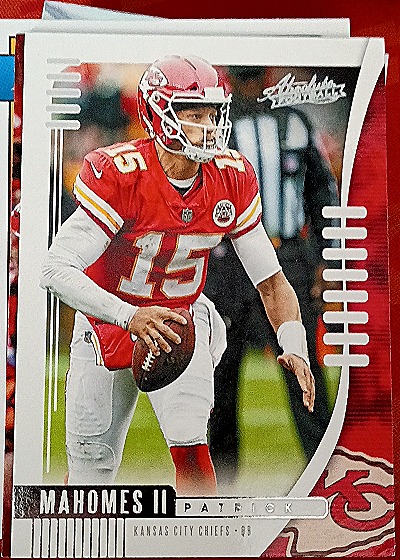 2019 Panini Absolute #38 Patrick Mahomes II — front