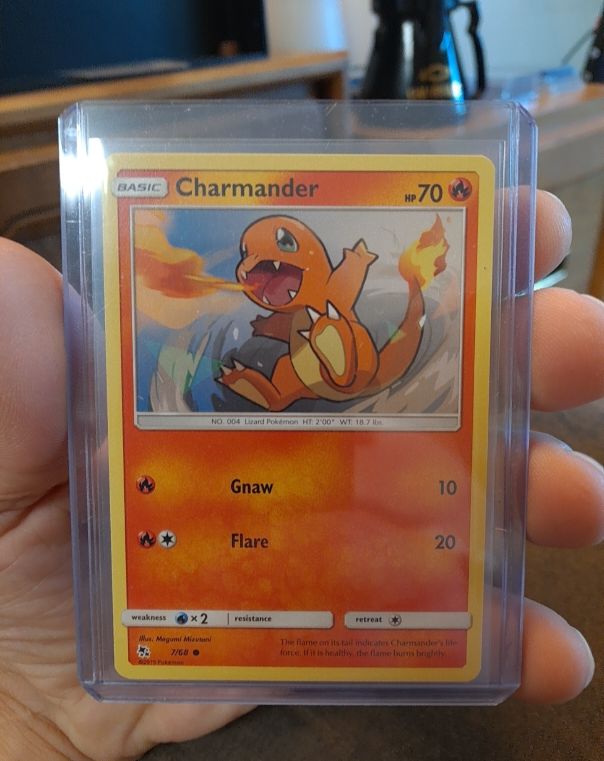 2019 Pokémon Hidden Fates #7 Charmander — front