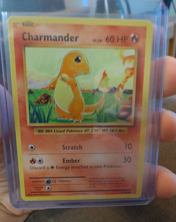 2016 Pokémon XY Evolutions #9 Charmander — front