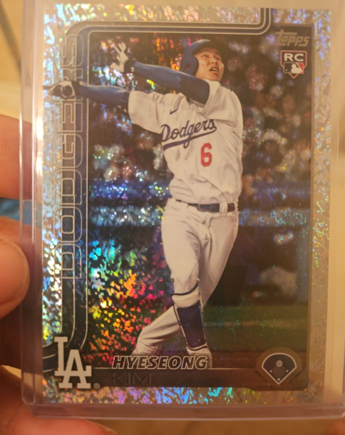 2025 Topps Series 2 #573 Hyeseong Kim — front
