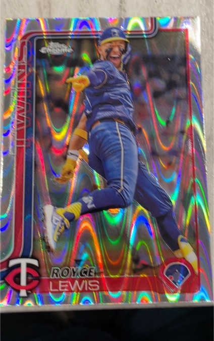 2025 Topps Chrome #254 Royce Lewis — front